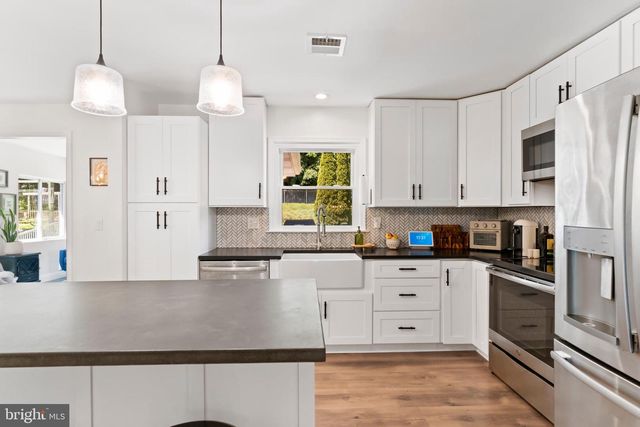 5242 TERRACE RD, Mechanicsburg, PA 17050