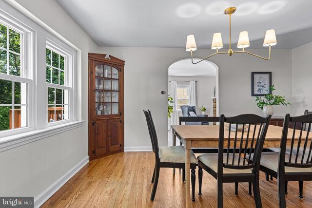 220 WALNUT LN, Ambler, PA 19002