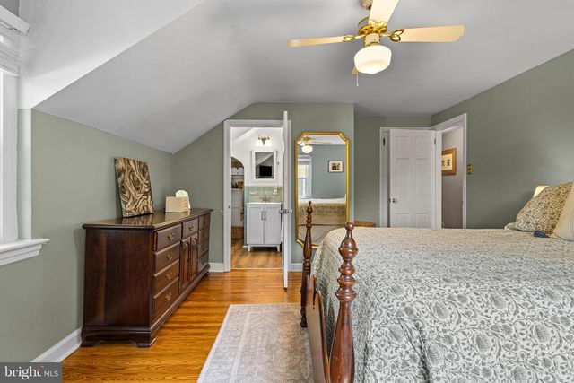 220 WALNUT LN, Ambler, PA 19002