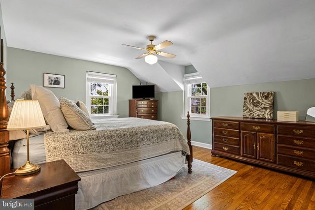 220 WALNUT LN, Ambler, PA 19002