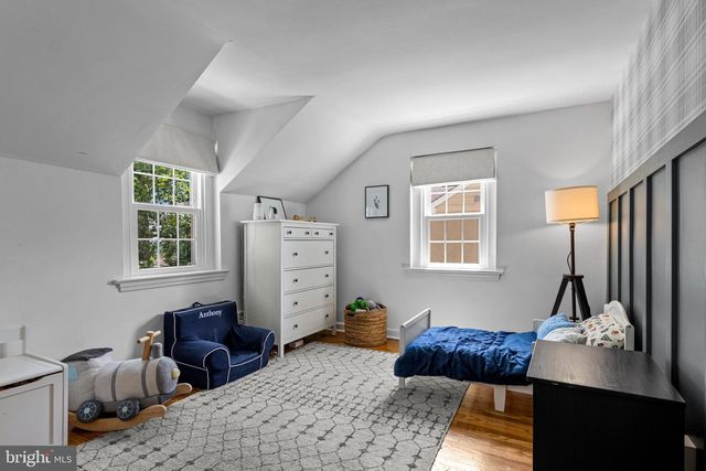 220 WALNUT LN, Ambler, PA 19002