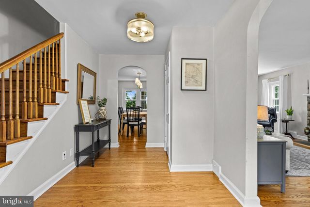220 WALNUT LN, Ambler, PA 19002