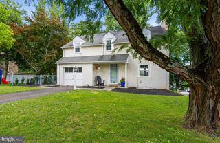 220 WALNUT LN, Ambler, PA 19002