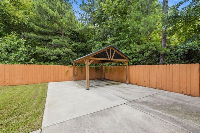 5835 Buckner Creek Drive SE, Mableton, GA 30126