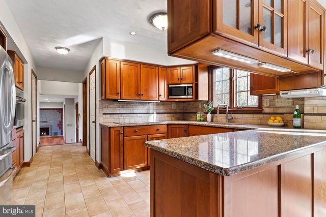 255 HICKORY RD, Carlisle, PA 17015