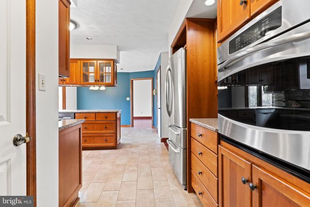 255 HICKORY RD, Carlisle, PA 17015