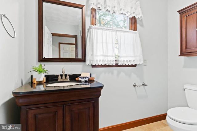 255 HICKORY RD, Carlisle, PA 17015