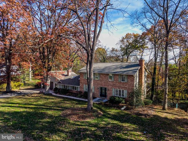 255 HICKORY RD, Carlisle, PA 17015