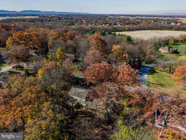 255 HICKORY RD, Carlisle, PA 17015