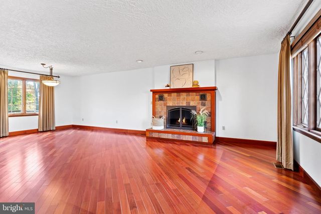 255 HICKORY RD, Carlisle, PA 17015