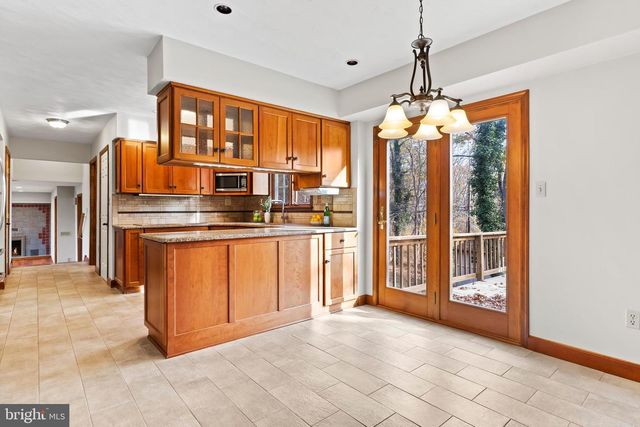 255 HICKORY RD, Carlisle, PA 17015