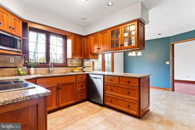 255 HICKORY RD, Carlisle, PA 17015