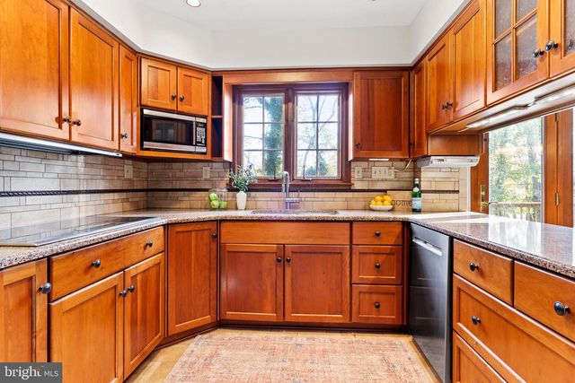 255 HICKORY RD, Carlisle, PA 17015