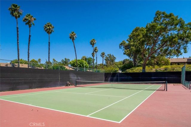 26389 Rainbow Glen Drive, Newhall, CA 91321