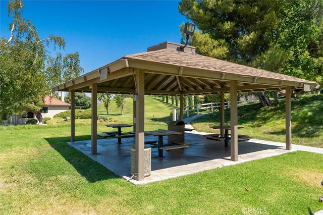 26389 Rainbow Glen Drive, Newhall, CA 91321