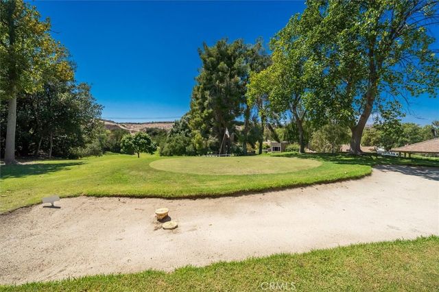 26389 Rainbow Glen Drive, Newhall, CA 91321