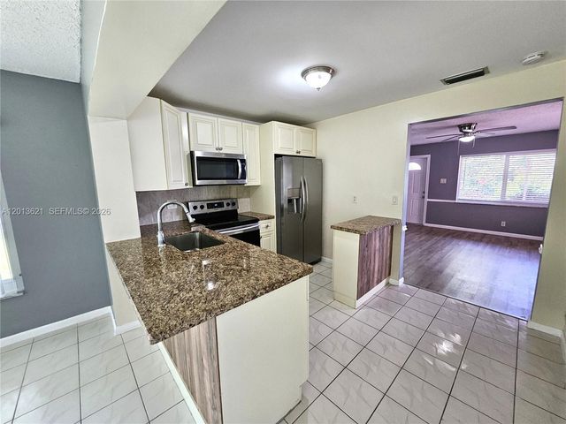 1040 NW 73rd Ter, Margate, FL 33063