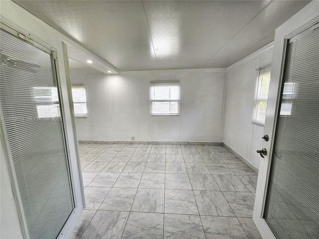 1040 NW 73rd Ter, Margate, FL 33063