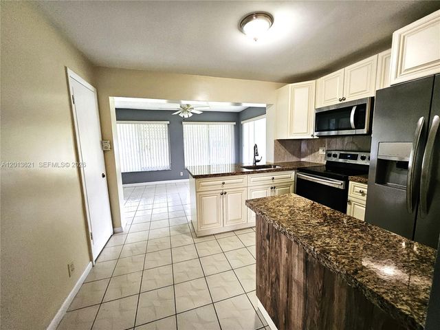 1040 NW 73rd Ter, Margate, FL 33063