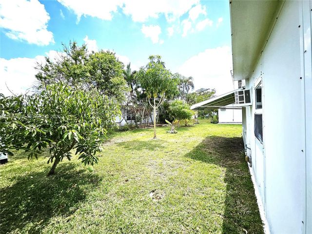 1040 NW 73rd Ter, Margate, FL 33063