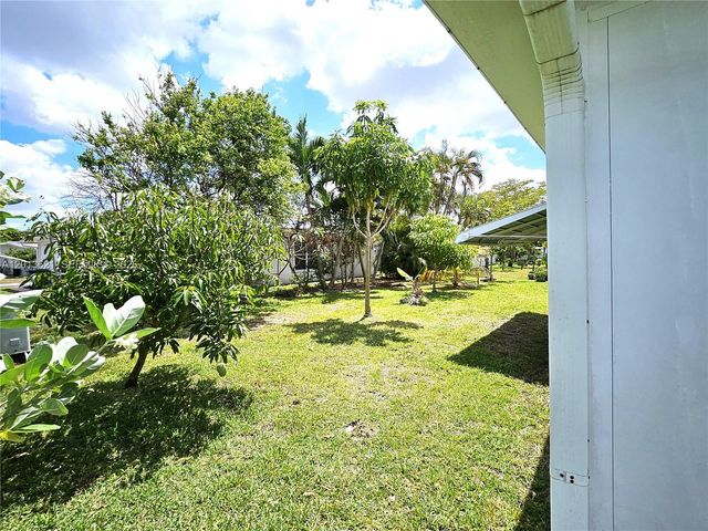 1040 NW 73rd Ter, Margate, FL 33063