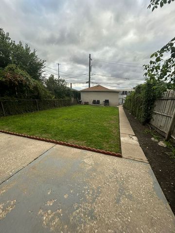 4714 N Spaulding Avenue, Chicago, IL 60625