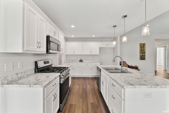 3419 Beowulf Run, Auburn, IN 46706