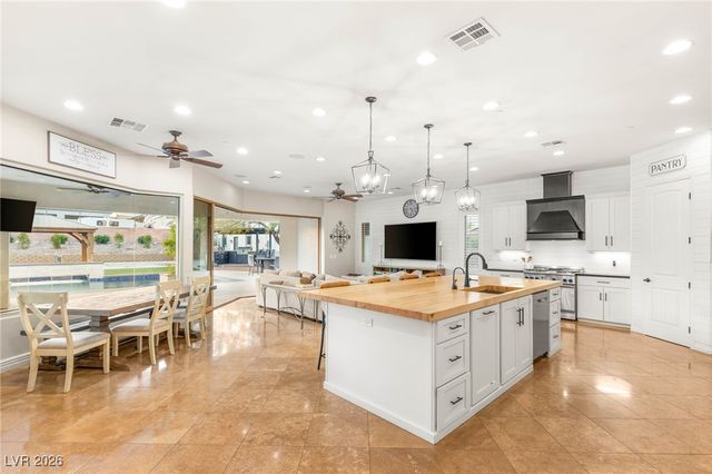 1035 Aviator Court, Henderson, NV 89002