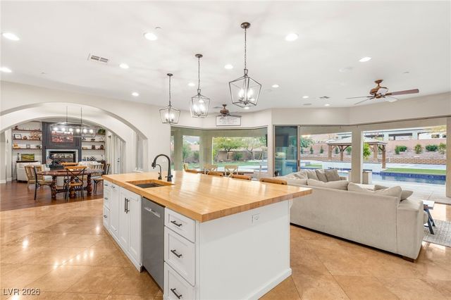 1035 Aviator Court, Henderson, NV 89002