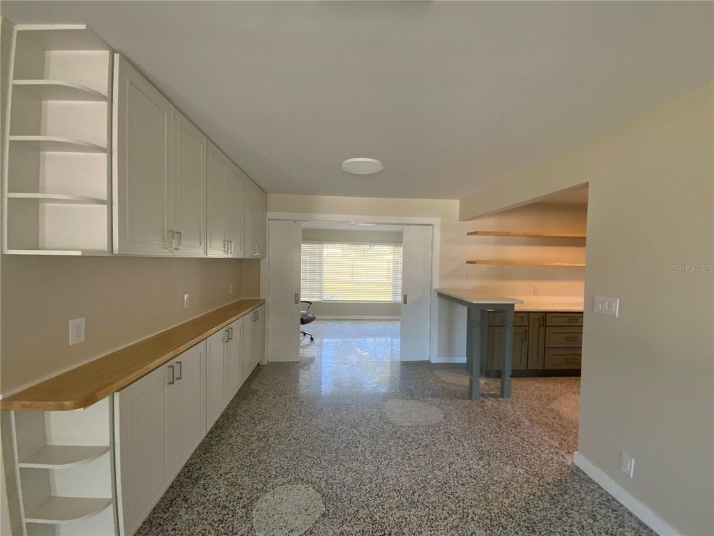 Image 16 of property listing at 3145 BELLEVUE STREET, Sarasota, FL 34237