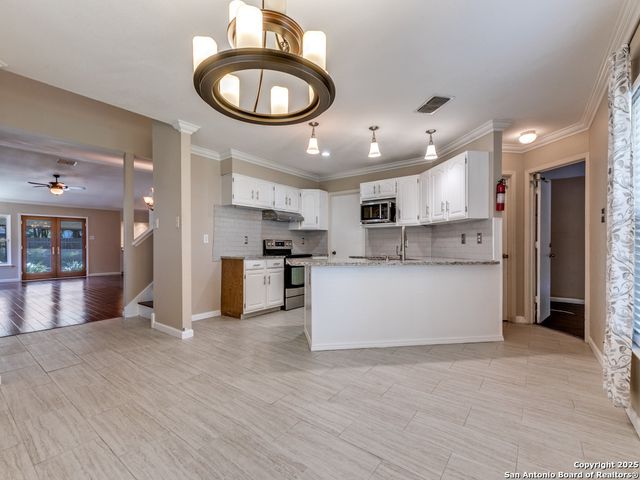 10326 Country Vista, San Antonio, TX 78249