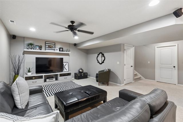 4208 SW Camden Ridge Drive, Ankeny, IA 50023