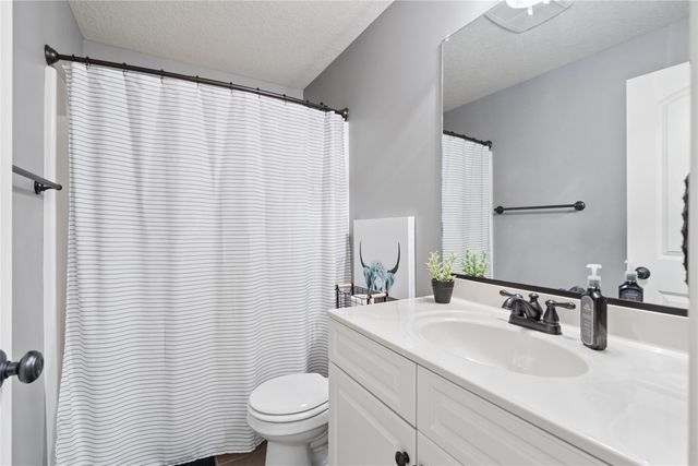 4208 SW Camden Ridge Drive, Ankeny, IA 50023