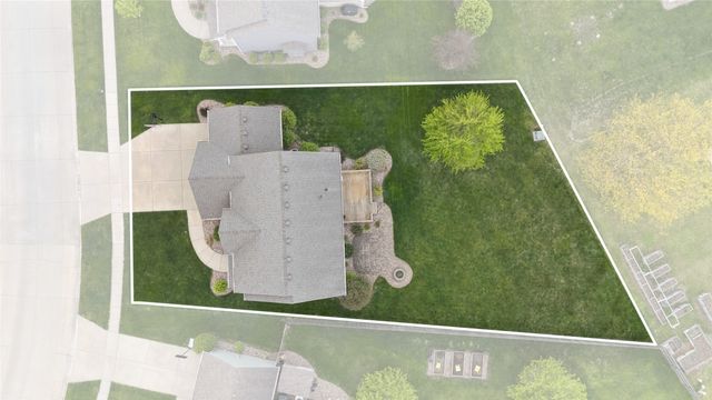 4208 SW Camden Ridge Drive, Ankeny, IA 50023