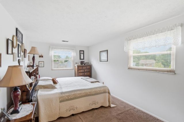 1750 Flinthill Drive, Columbus, OH 43223