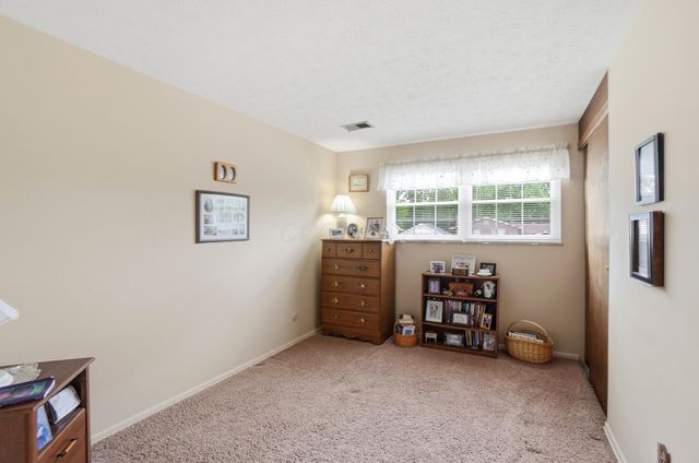 1750 Flinthill Drive, Columbus, OH 43223
