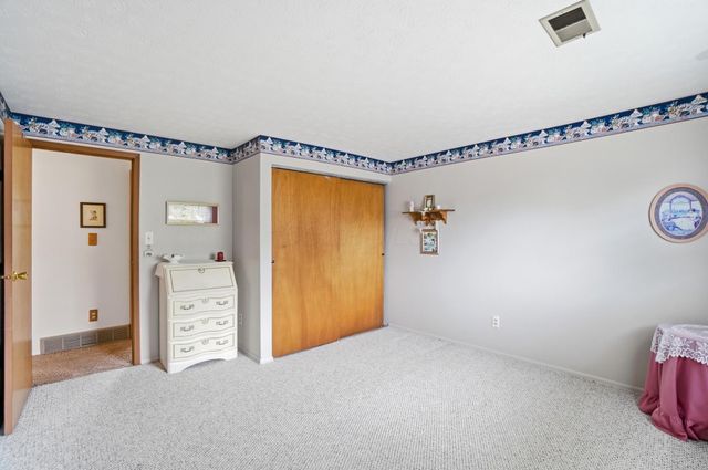 1750 Flinthill Drive, Columbus, OH 43223