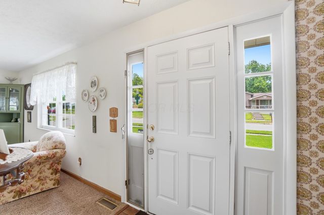 1750 Flinthill Drive, Columbus, OH 43223