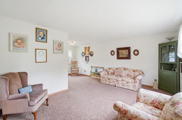 1750 Flinthill Drive, Columbus, OH 43223