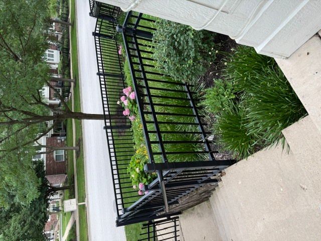 438 Grosvenor Lane 438, Aurora, IL 60504