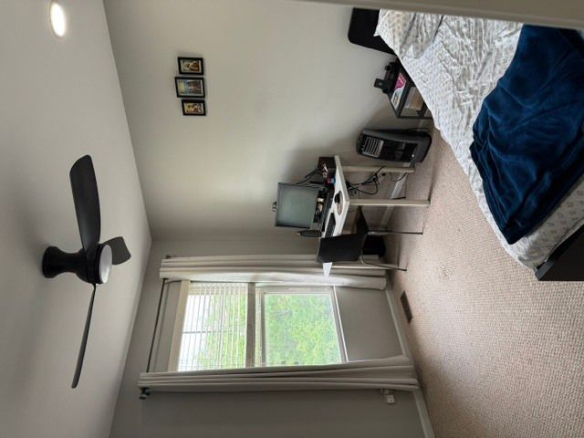 438 Grosvenor Lane 438, Aurora, IL 60504