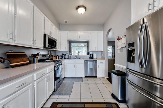 2570 Hartley ST, Virginia Beach, VA 23456