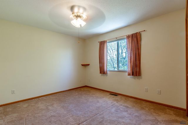 1279 PENNINGTON, Rapid City, SD 57703