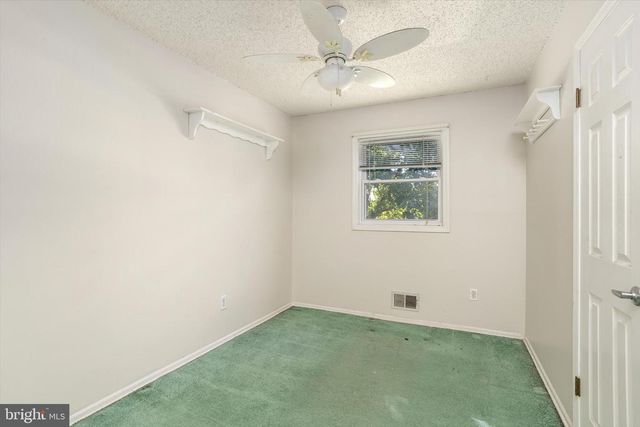 2203 KUSER RD, Hamilton, NJ 08690