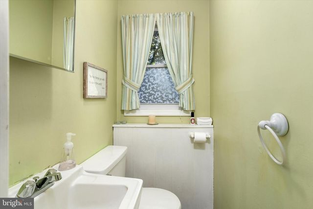 2203 KUSER RD, Hamilton, NJ 08690