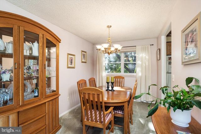 2203 KUSER RD, Hamilton, NJ 08690