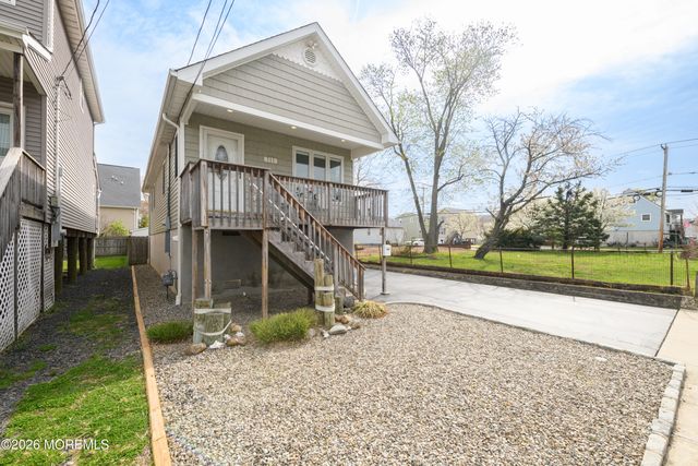 711 Center Street, Union Beach, NJ 07735