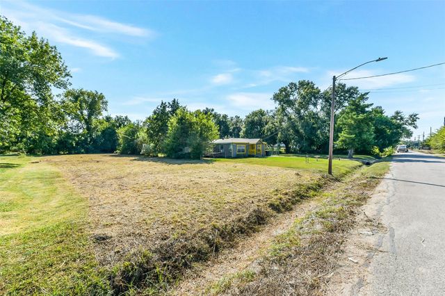 5142 Clover Street, Houston, TX 77033