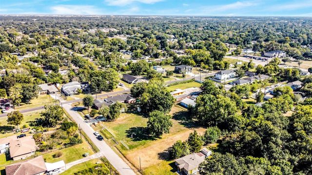 5142 Clover Street, Houston, TX 77033
