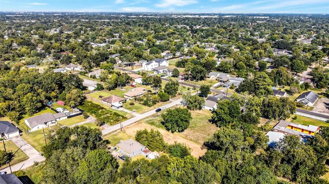 5142 Clover Street, Houston, TX 77033